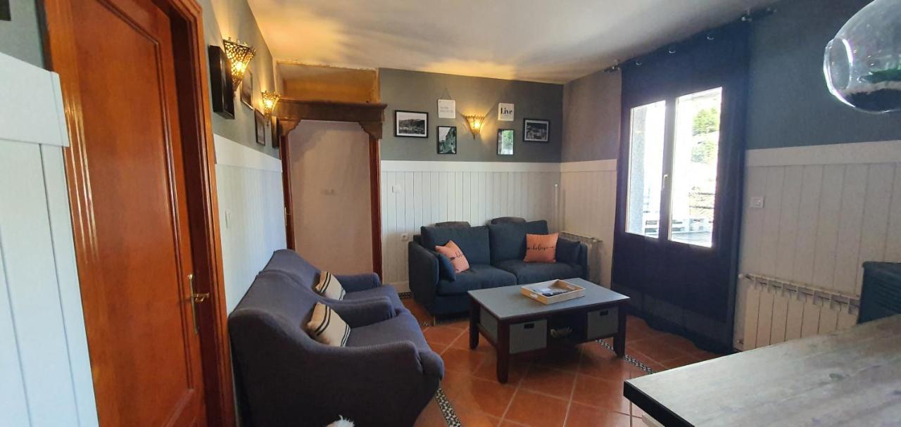 El Capricho De Trevelez Apartment Luaran gambar